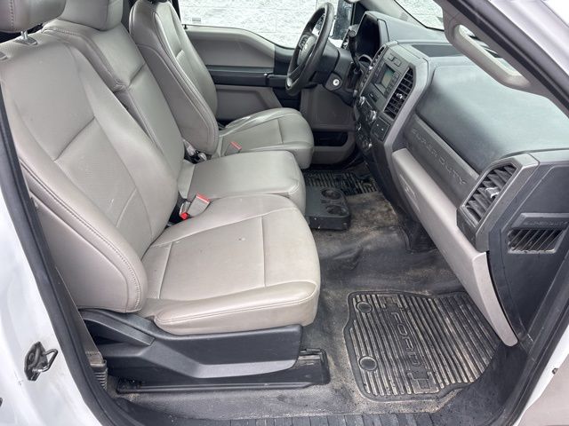 2019 Ford F-350SD XL photo