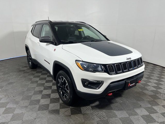 White Clearcoat 2019 Jeep Compass SUV / Crossover Four-Wheel Drive 9-Speed Automatic