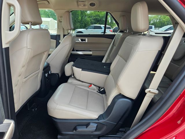 2023 Ford Explorer Limited photo