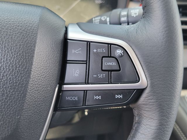 Used 2025 Toyota Sienna Van