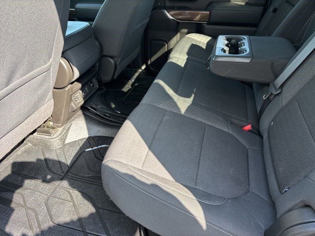 2020 Chevrolet Silverado 1500 RST photo