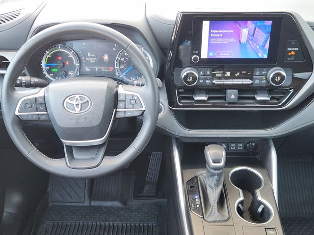 Used 2024 Toyota Highlander Hybrid SUV