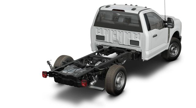 2025 Ford F-350 Super Duty XL