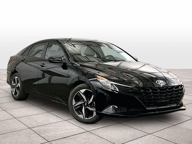 2023 Hyundai Elantra SEL Black at Klick Lewis Buick Chevrolet