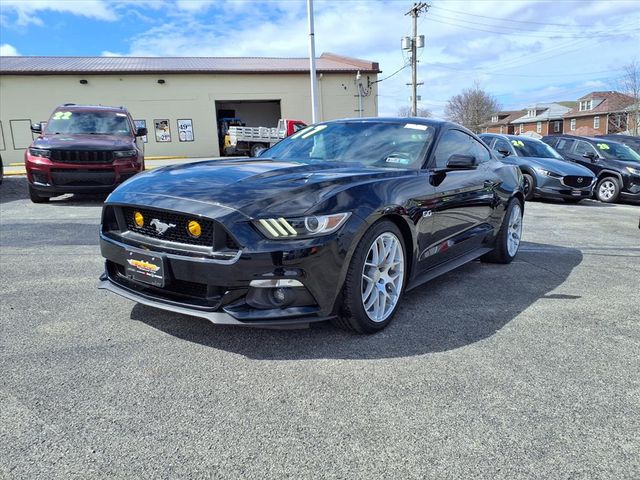 Used 2017 Black Ford GT Premium image 3