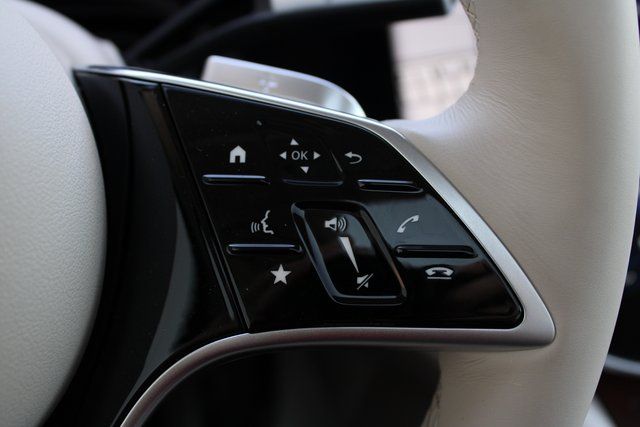 Used 2023  Mercedes-Benz 580 image 12