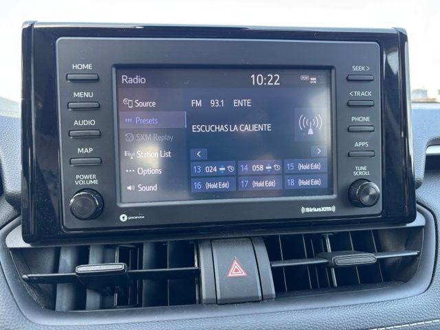 Used 2022  Toyota XLE image 13