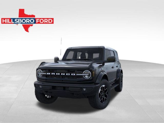 2024 Ford Bronco Outer Banks 2