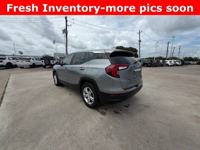 2024 GMC Terrain SLE Silver at Texan Dodge Chrysler Jeep Ram