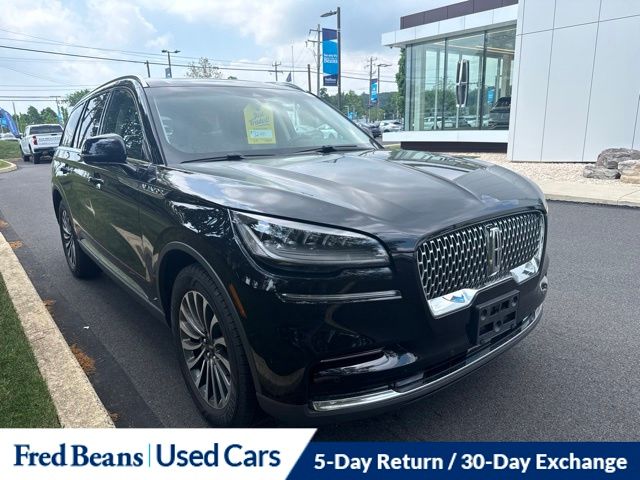 2022 Lincoln Aviator Standard AWD