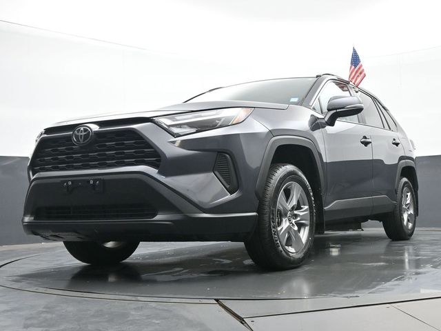 2024 Toyota RAV4 XLE 31