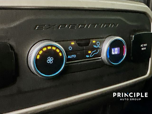 2022 Ford Expedition XLT photo