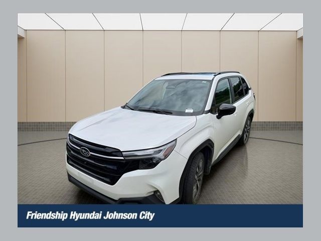 Crystal White Pearl 2025 Subaru Forester SUV / Crossover All-Wheel Drive Continuously Variable Transmission