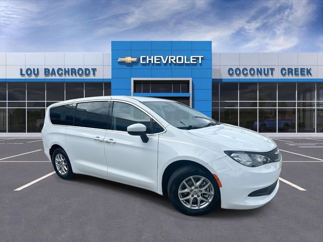 Bright White Clearcoat 2023 Chrysler Voyager Minivan Front-Wheel Drive 9-Speed Automatic
