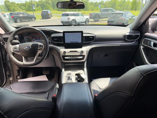 2023 Ford Explorer XLT Silver at Phil Fitts Ford
