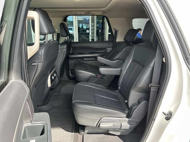 Used 2023 White Ford XLT image 23