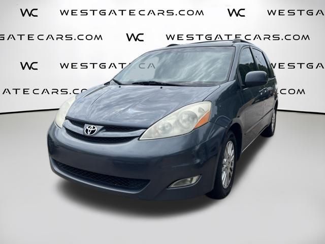 2008 Toyota Sienna XLE
