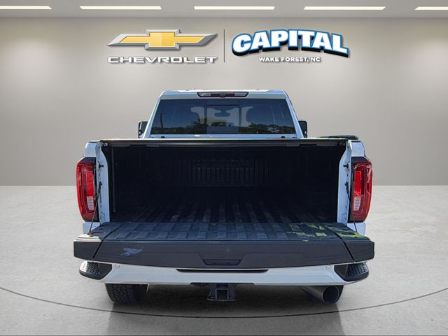 Used 2022 White GMC Denali image 10