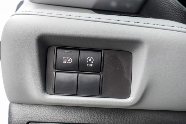 used 2023 Toyota Highlander car, priced at $32,900