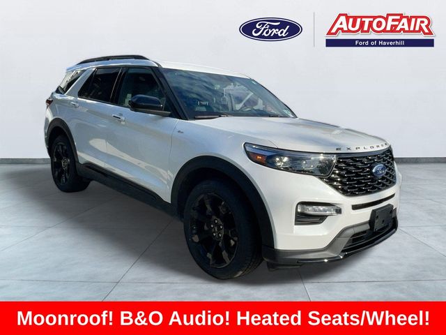 White Metallic 2023 Ford Explorer SUV / Crossover All-Wheel Drive Automatic