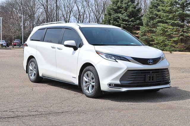 2021 Toyota Sienna Limited 7-Passenger AWD