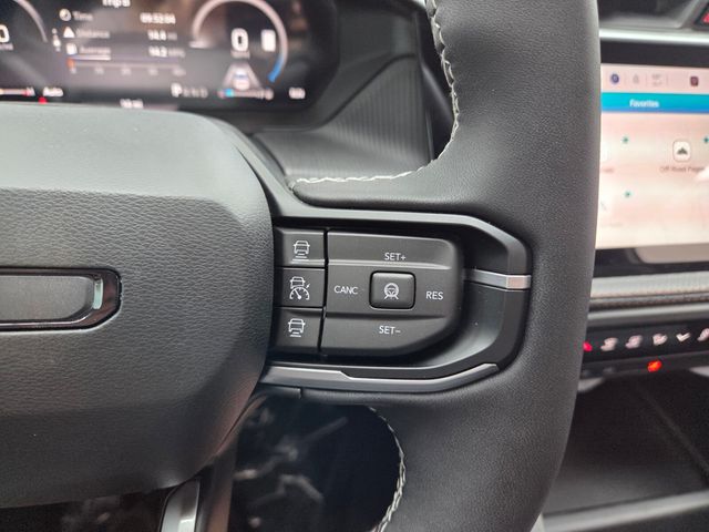 New 2026 Silver Jeep Overland image 33