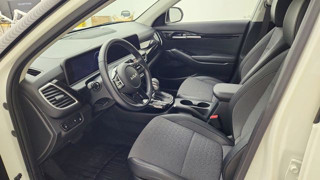 2024 Kia Seltos S White at Joe Myers Mazda Kia