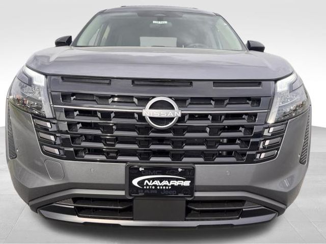 2026 Nissan Pathfinder SV — photo 2