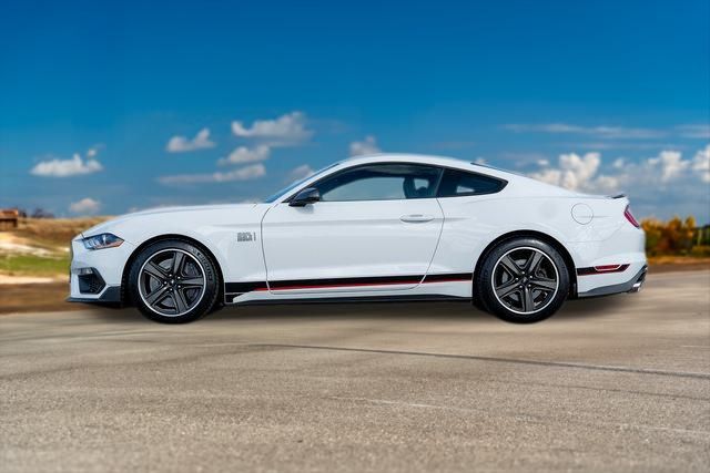 2022 Ford Mustang Mach 1 4