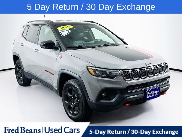 Sting-Gray Clearcoat 2023 Jeep Compass SUV / Crossover Four-Wheel Drive 8-Speed Automatic