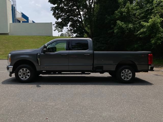 2023 Ford F-350 Super Duty XLT