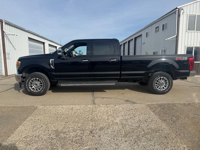 2022 Black Metallic Ford Super Duty F-250 SRW XLT 4X4 Truck