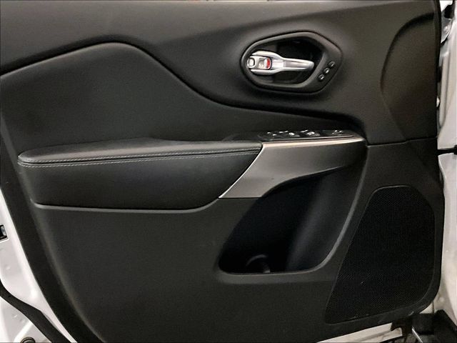 2020 Jeep Cherokee Limited White at Subaru and VW of Moon Township