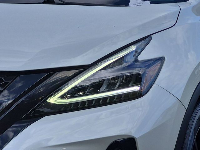 Used 2023 White Nissan SV image 17