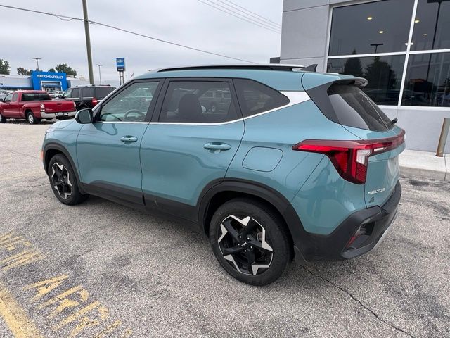 Used 2024 Pluton Blue Kia EX image 5