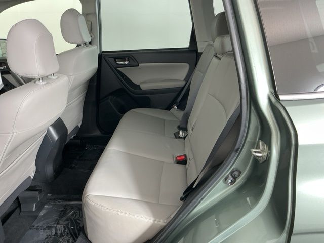 Used 2014 Green Subaru 2.5i Limited image 27