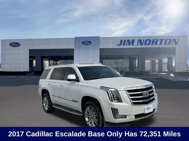 Crystal White Tricoat 2017 Cadillac Escalade SUV / Crossover Rear-Wheel Drive 8-Speed Automatic
