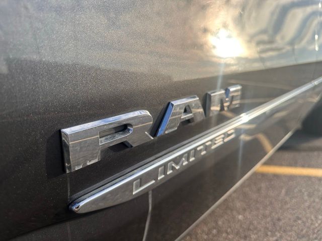 2019 Ram 1500 Limited Crew Cab 4x4 5'7" Box