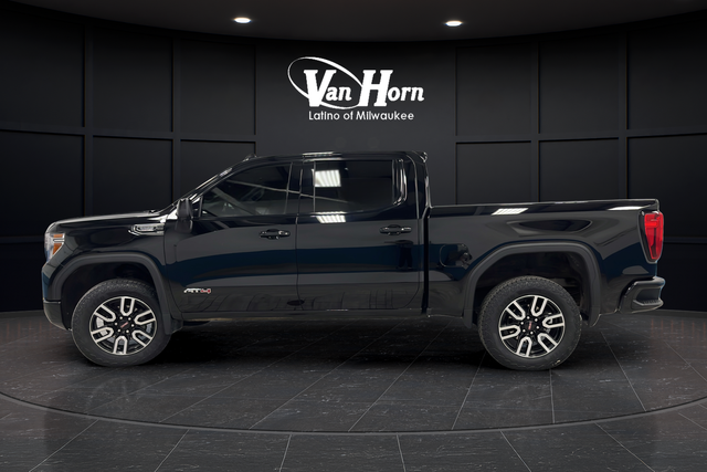 Used 2021 Onyx Black GMC AT4 image 4