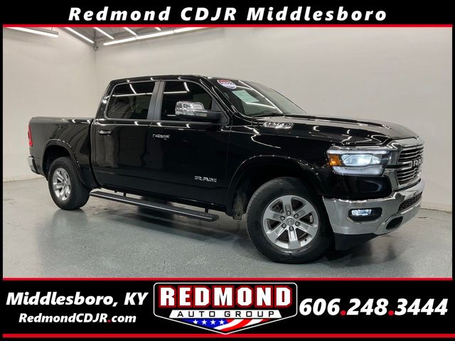 Diamond Black Crystal Pearlcoat 2022 RAM 1500 Pickup Truck Four-Wheel Drive 8-Speed Automatic