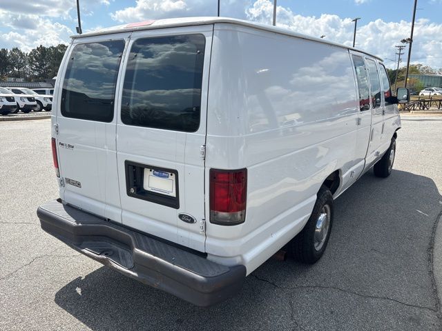 Used 2005 White Ford Commercial image 8