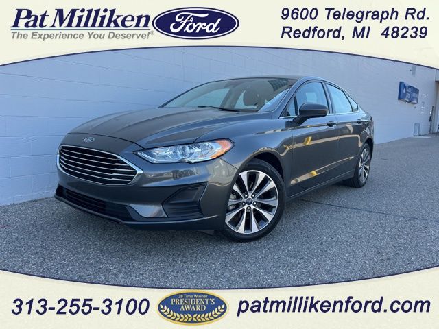 Gray (Magnetic Metallic) 2020 Ford Fusion SE AWD Sedan All-Wheel Drive 6-Speed Automatic