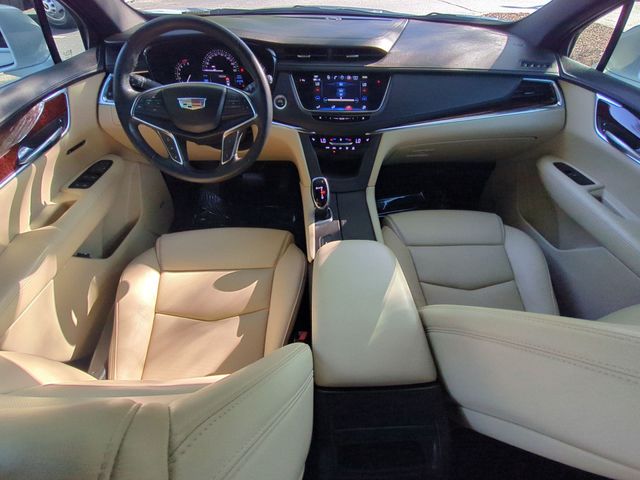 Used 2019 White Cadillac Luxury image 33