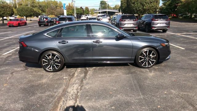 2023 Honda Accord Hybrid Touring 9