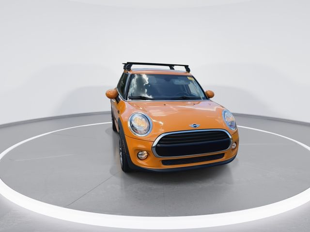 2018 MINI Cooper 4 Door's photo
