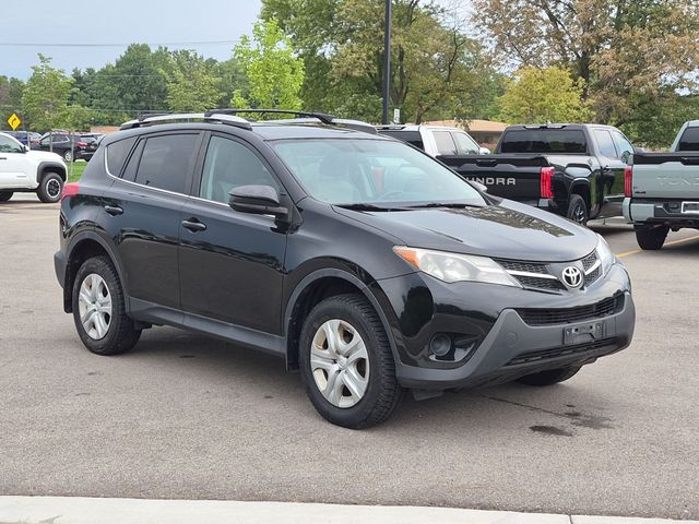 2014 Toyota RAV4 - Image 7