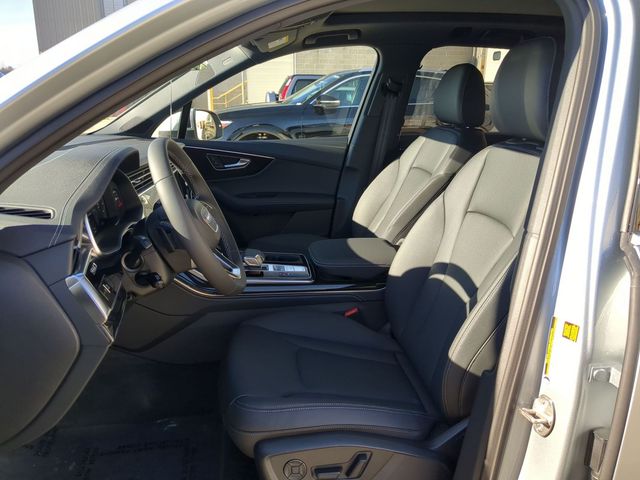 new 2026 Audi Q7 car, priced at $72,040