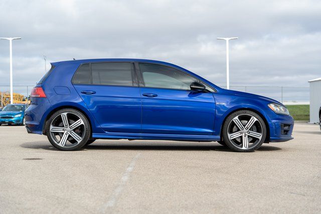 2016 Volkswagen Golf R Base 8