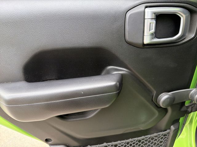 Used 2019 Green Jeep Unlimited Sport image 21