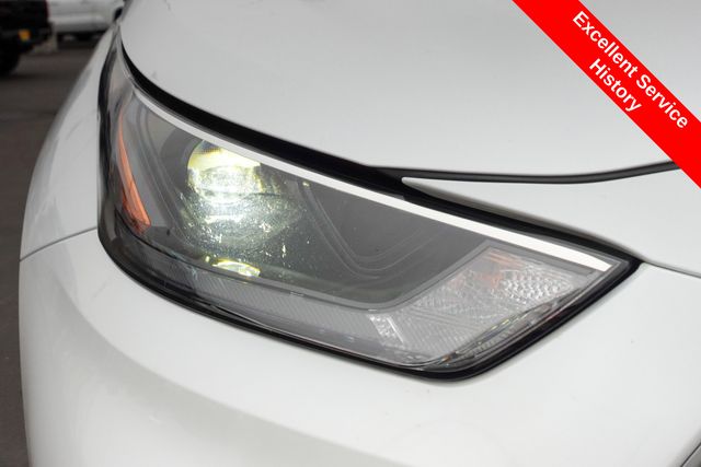 used 2023 Toyota Highlander car, priced at $32,900